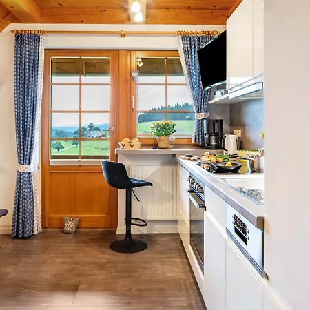 Haldenmichelhof بيت ضيافة بريتناو
